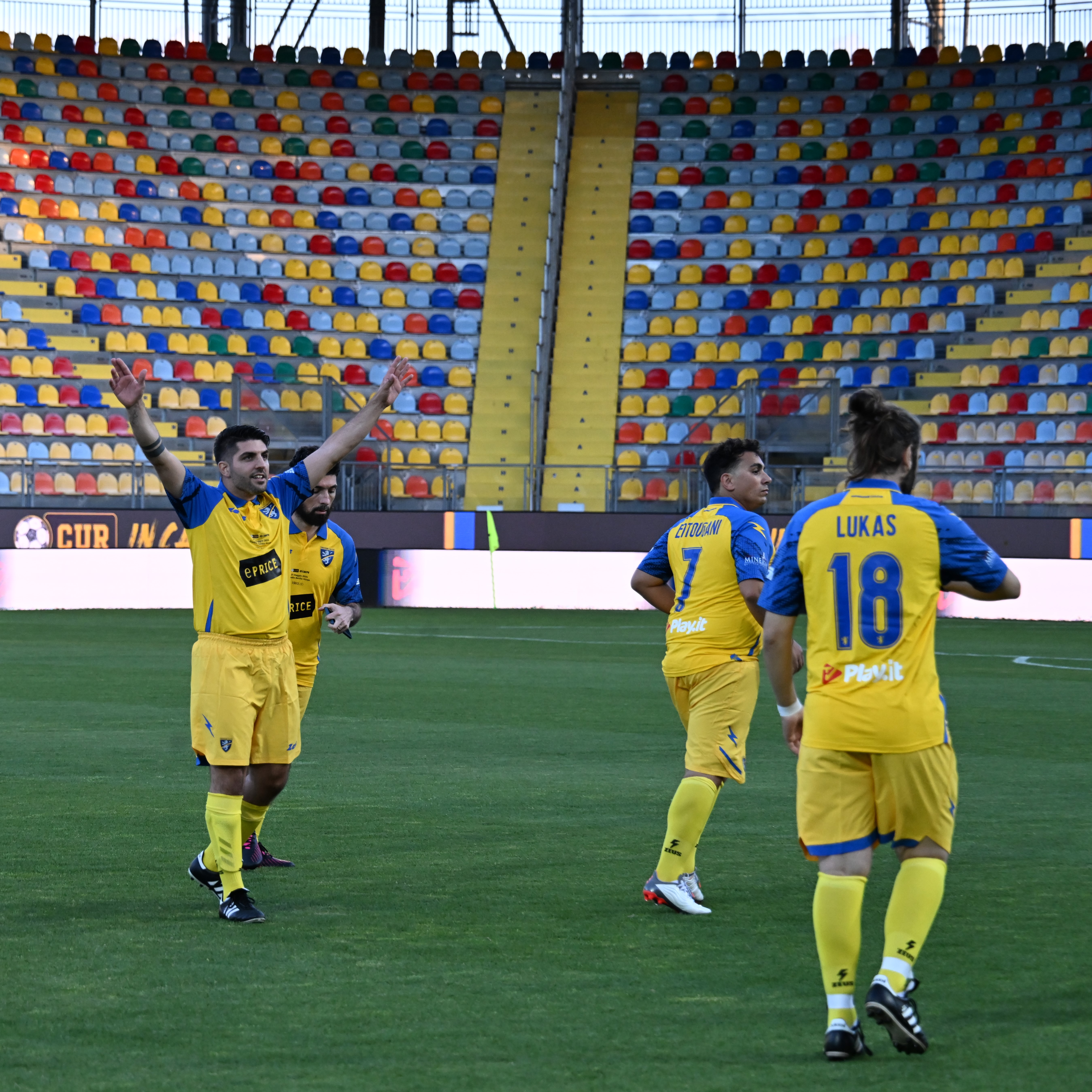 Giocatori in campo durante l'evento CUR In Campo '24